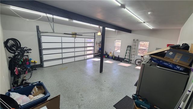 3 S Kinver Lane, Bella Vista, AR 72714