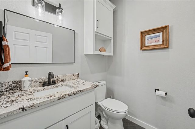 3 S Kinver Lane, Bella Vista, AR 72714