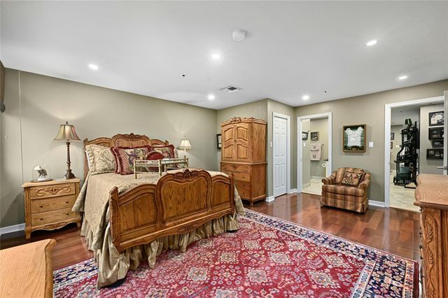 40 N Interstate Highway 35 8C1, Austin, TX 78701