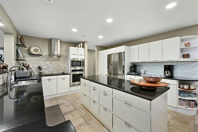 40 N Interstate Highway 35 8C1, Austin, TX 78701