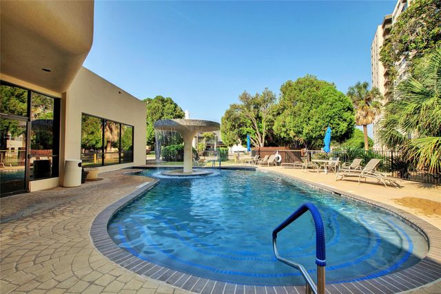 40 N Interstate Highway 35 8C1, Austin, TX 78701