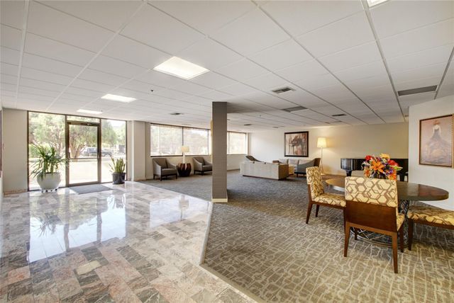 40 N Interstate Highway 35 8C1, Austin, TX 78701