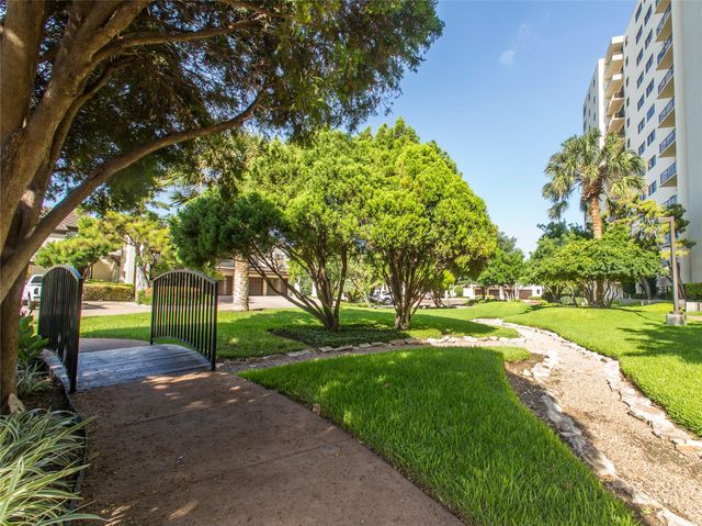 40 N Interstate Highway 35 8C1, Austin, TX 78701