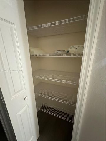 7003 Burma Cir, La Belle, FL 33935