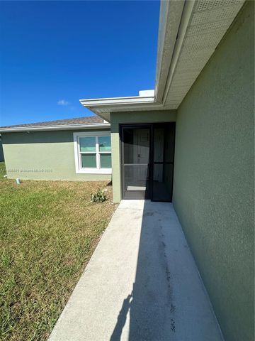 7003 Burma Cir, La Belle, FL 33935