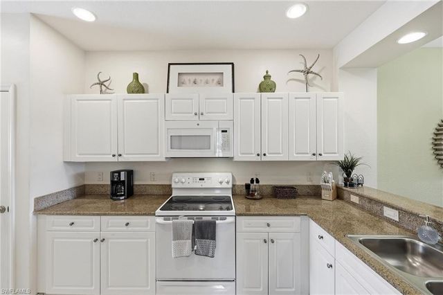 7950 Mahogany Run LN 416, Naples, FL 34113