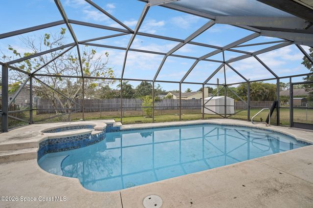 1240 Gustrow Avenue NW, Palm Bay, FL 32907