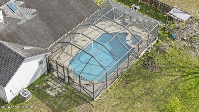 1240 Gustrow Avenue NW, Palm Bay, FL 32907