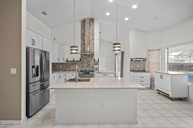 1240 Gustrow Avenue NW, Palm Bay, FL 32907