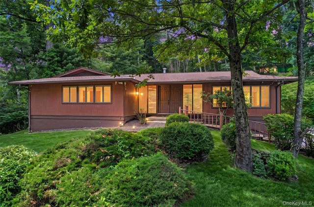 9 Tamarack Lane, Pomona, NY 10970
