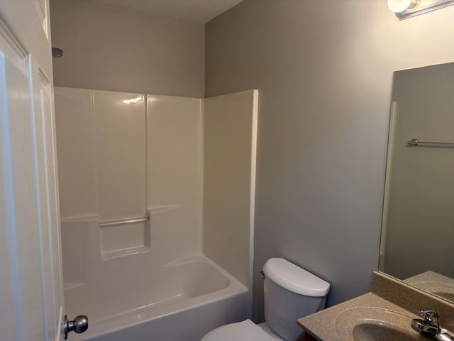 3893 Golden Eagle Drive, Manhattan, KS 66502