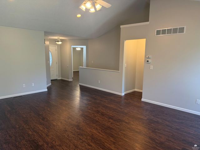 3893 Golden Eagle Drive, Manhattan, KS 66502