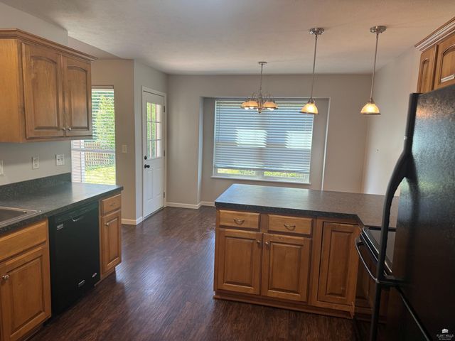 3893 Golden Eagle Drive, Manhattan, KS 66502
