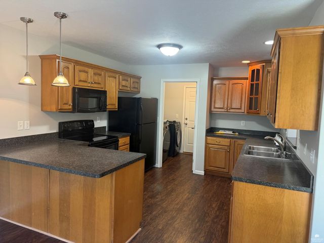 3893 Golden Eagle Drive, Manhattan, KS 66502