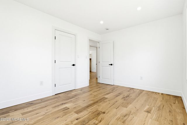 48 Kendall Drive NE, Parlin, NJ 08859