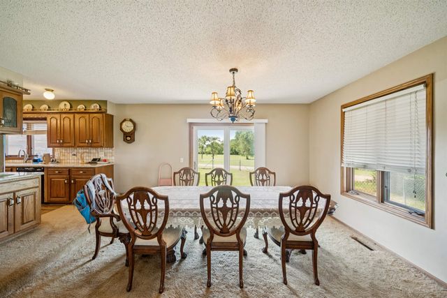 481 E 90th Ave, Wellington, KS 67152