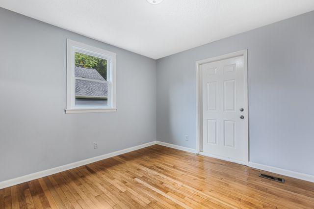 122 22nd Ave, E, Springfield, TN 37172