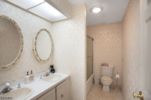 110 Edgewood Ave, Green Brook Twp., NJ 08812