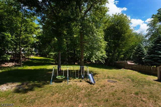 110 Edgewood Ave, Green Brook Twp., NJ 08812
