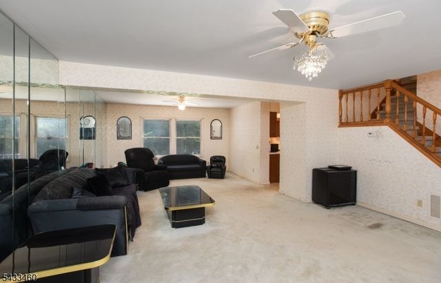 110 Edgewood Ave, Green Brook Twp., NJ 08812