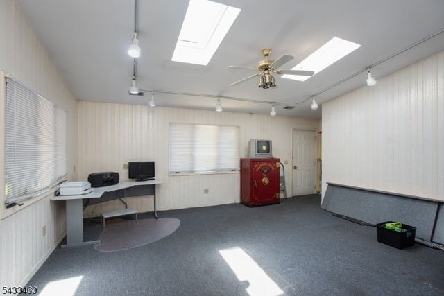 110 Edgewood Ave, Green Brook Twp., NJ 08812