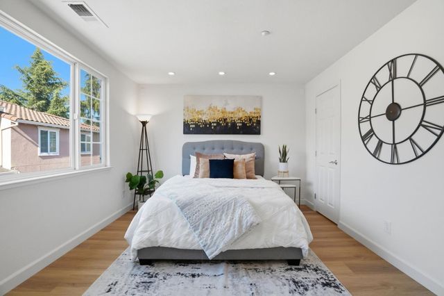 575 Moreland Way, Santa Clara, CA 95054