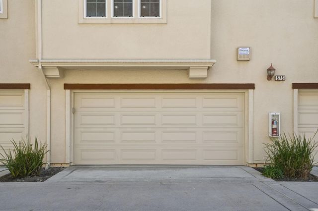 575 Moreland Way, Santa Clara, CA 95054