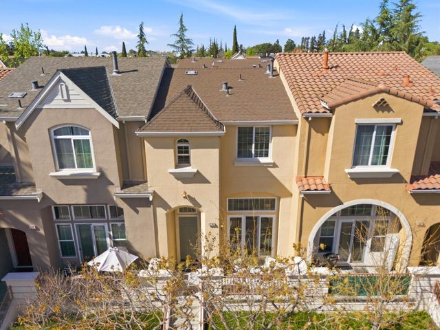 575 Moreland Way, Santa Clara, CA 95054
