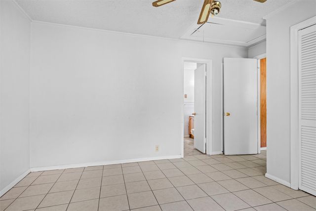 1015 Wilshire Boulevard, Arlington, TX 76012