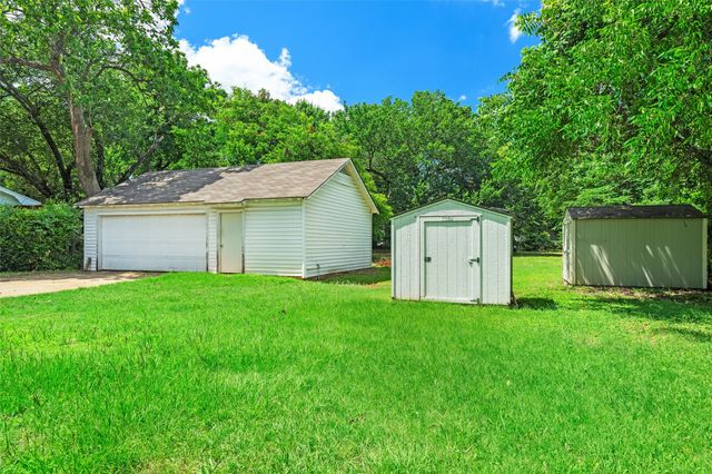 1015 Wilshire Boulevard, Arlington, TX 76012