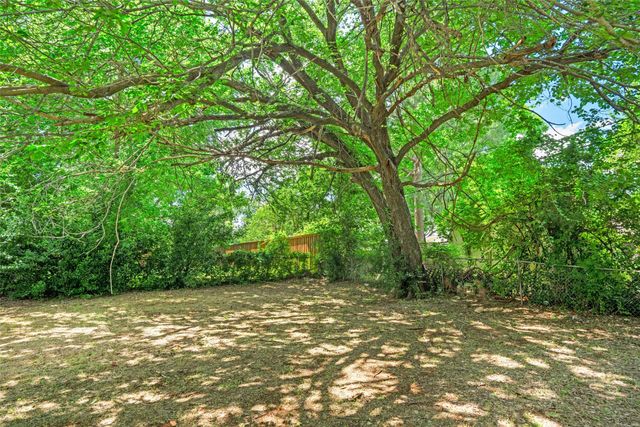 1015 Wilshire Boulevard, Arlington, TX 76012