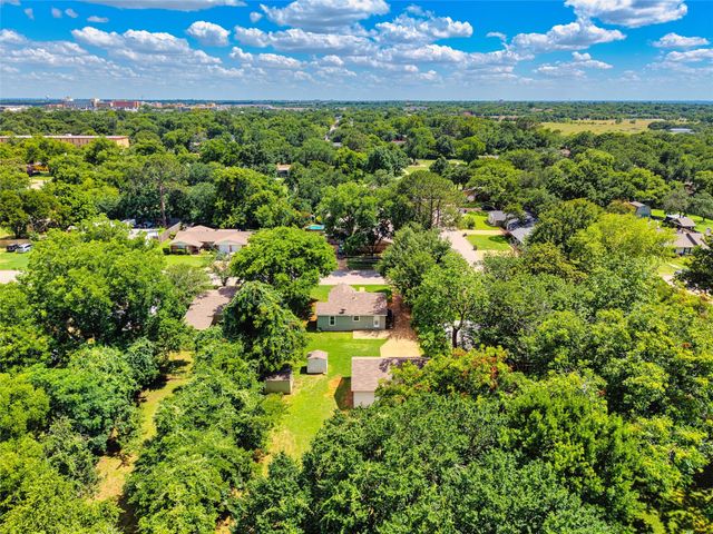 1015 Wilshire Boulevard, Arlington, TX 76012