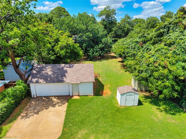 1015 Wilshire Boulevard, Arlington, TX 76012