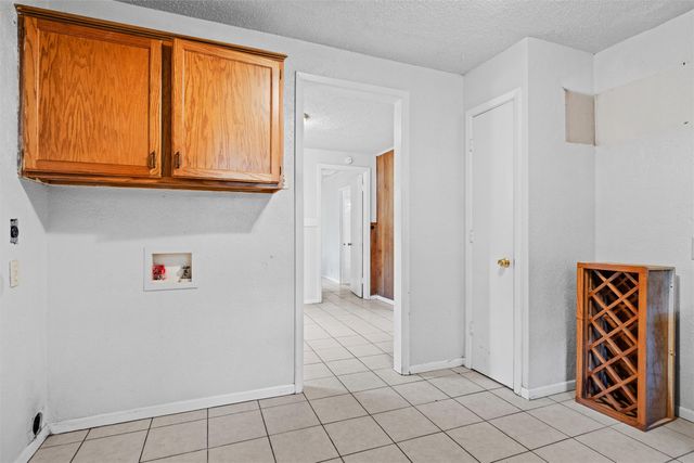 1015 Wilshire Boulevard, Arlington, TX 76012