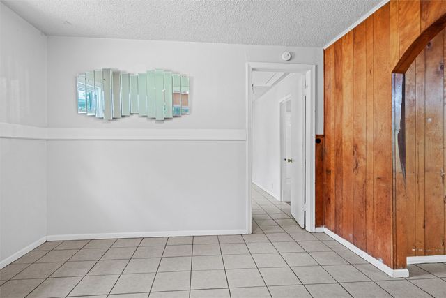 1015 Wilshire Boulevard, Arlington, TX 76012