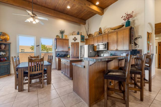 4 Cielo Norte, Placitas, NM 87043
