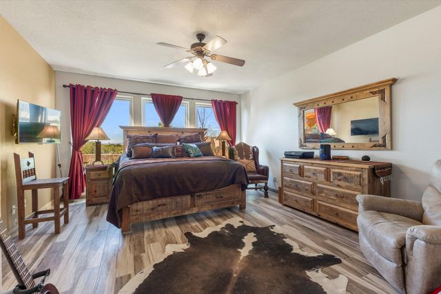 4 Cielo Norte, Placitas, NM 87043