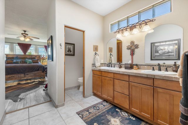 4 Cielo Norte, Placitas, NM 87043