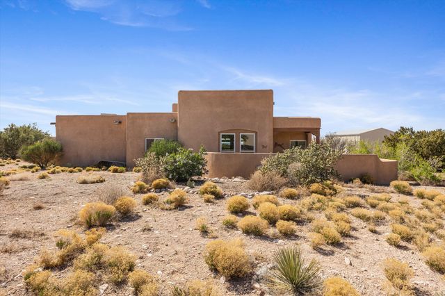 4 Cielo Norte, Placitas, NM 87043