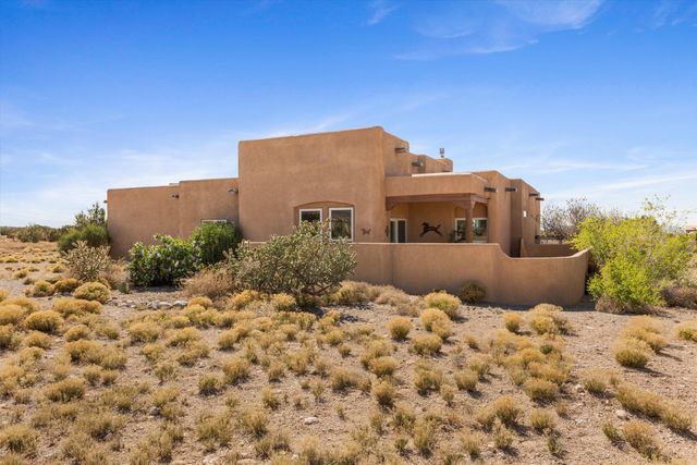 4 Cielo Norte, Placitas, NM 87043