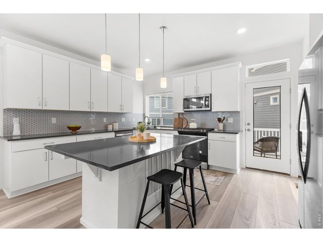 1027 Highview Dr, Erie, CO 80516
