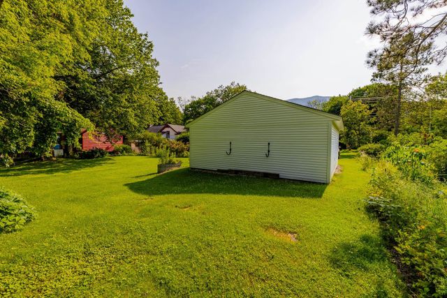 712 VT Route 30, Dorset, VT 05251