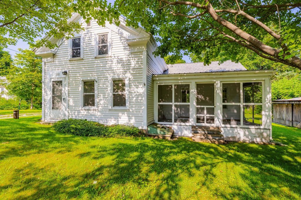 712 VT Route 30, Dorset, VT 05251