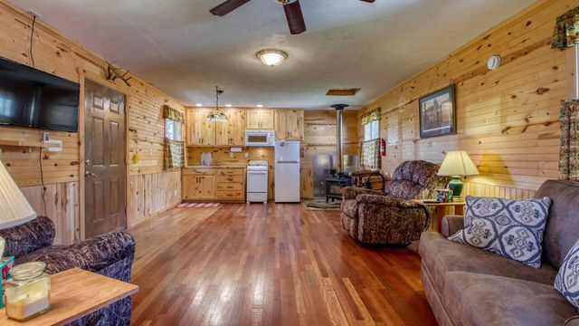 W16396 County Rd C, Taylor, WI 54659