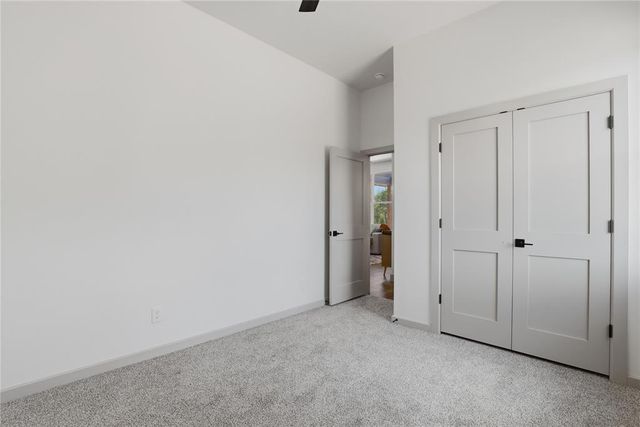 1240 Twin Oaks Dr, Blanchard, OK 73010