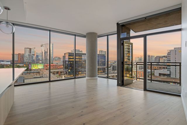1212 Demonbreun St Apt 815, Nashville, TN 37203