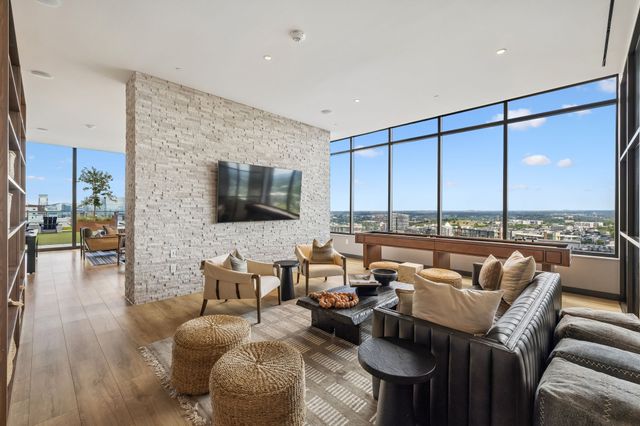 1212 Demonbreun St Apt 815, Nashville, TN 37203