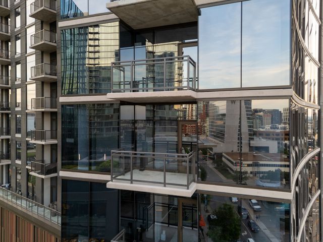 1212 Demonbreun St Apt 815, Nashville, TN 37203