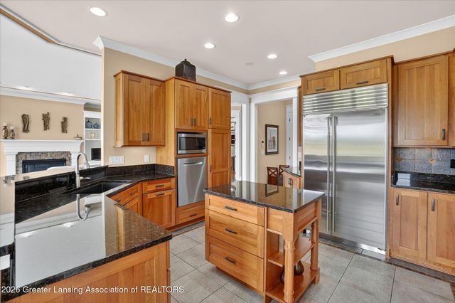 624 Aquila Drive, East Lansing, MI 48823