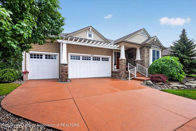 624 Aquila Drive, East Lansing, MI 48823